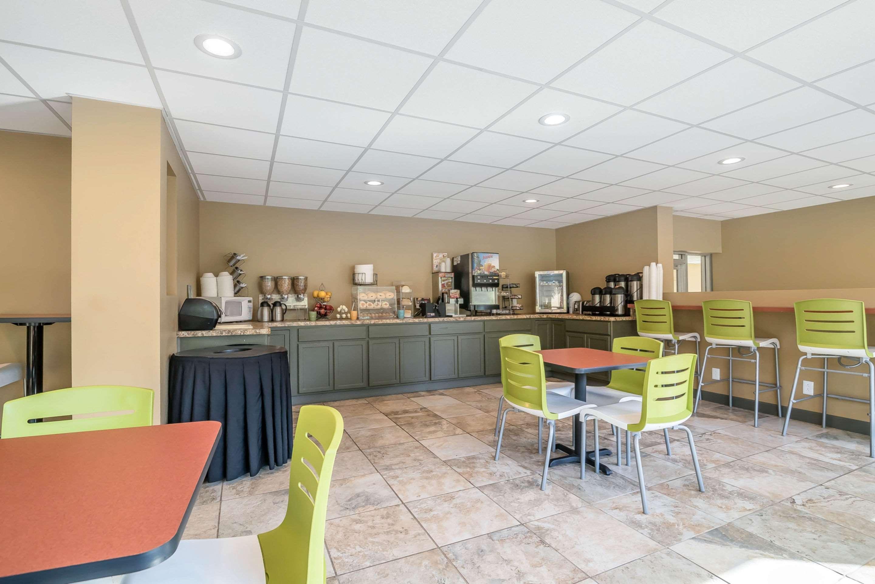 Econo Lodge Inn & Suites Binghamton Luaran gambar