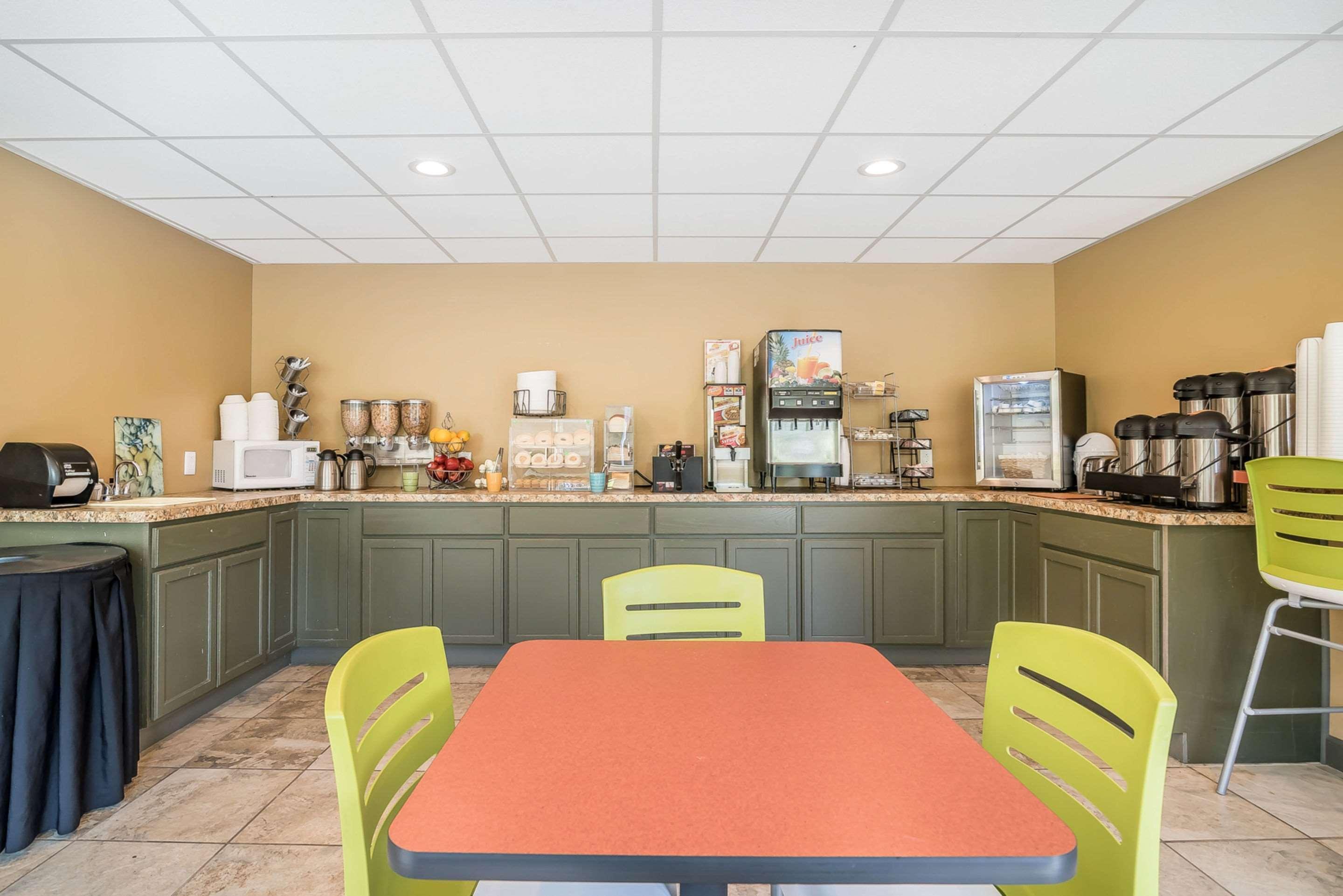 Econo Lodge Inn & Suites Binghamton Luaran gambar