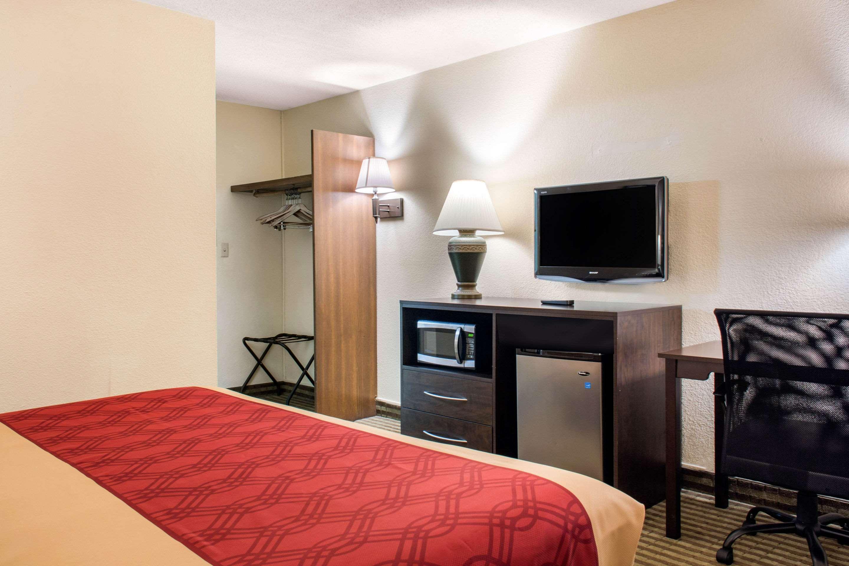 Econo Lodge Inn & Suites Binghamton Luaran gambar