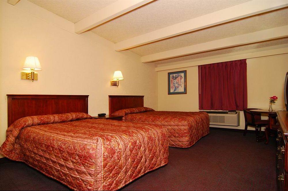 Econo Lodge Inn & Suites Binghamton Luaran gambar