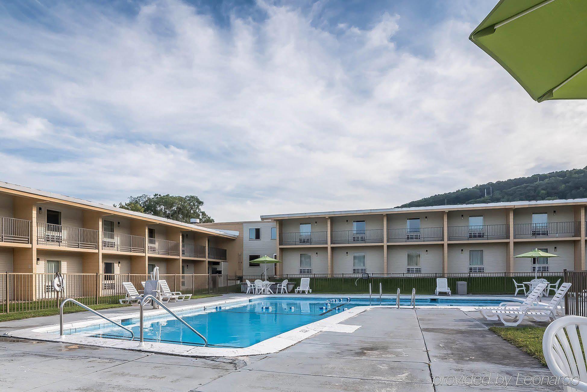 Econo Lodge Inn & Suites Binghamton Luaran gambar
