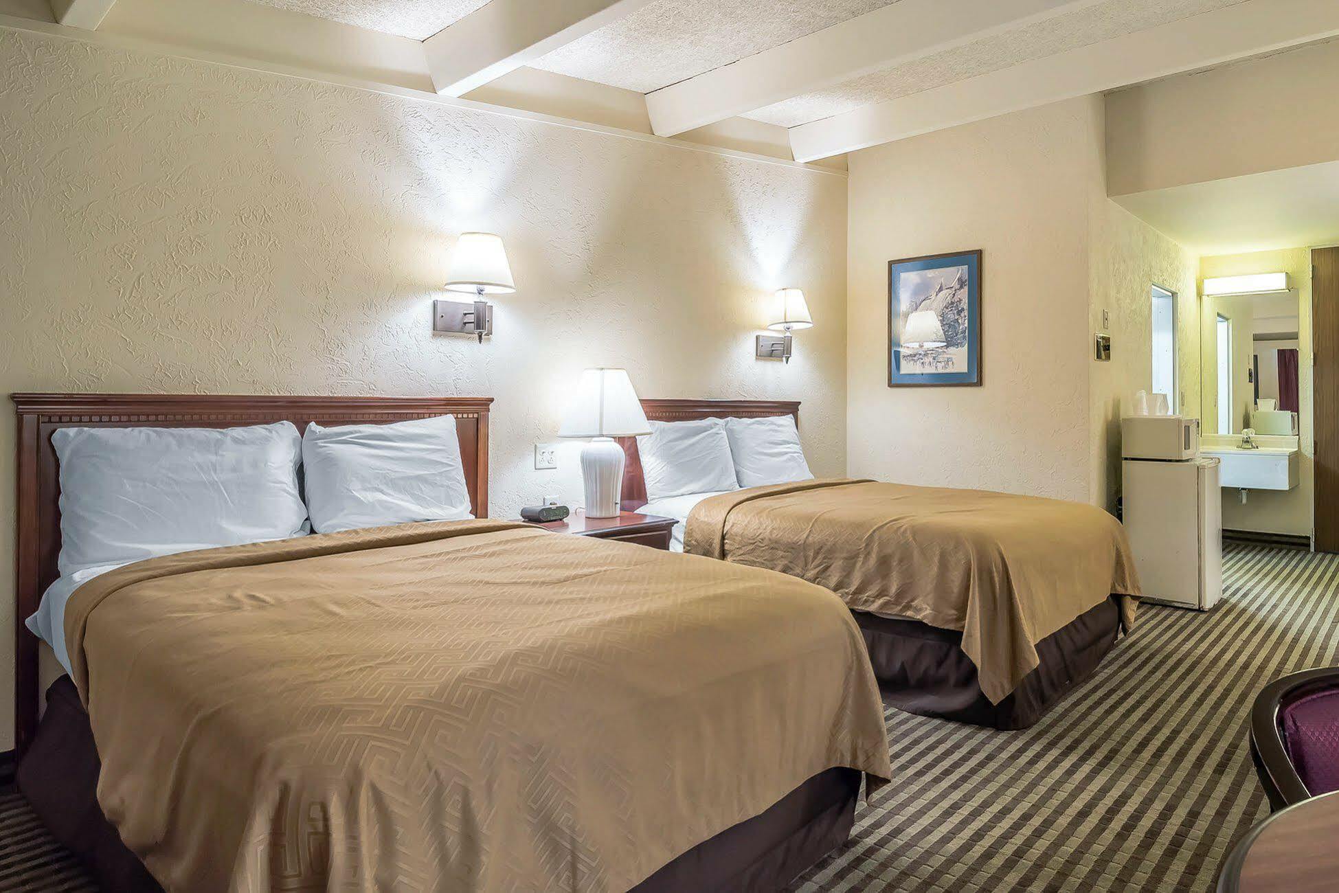 Econo Lodge Inn & Suites Binghamton Luaran gambar